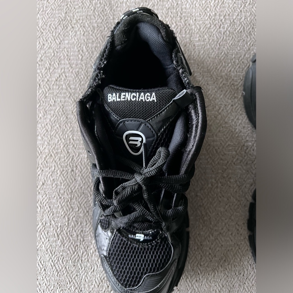 Balenciaga Runners Size 45 - Picture 2 of 8